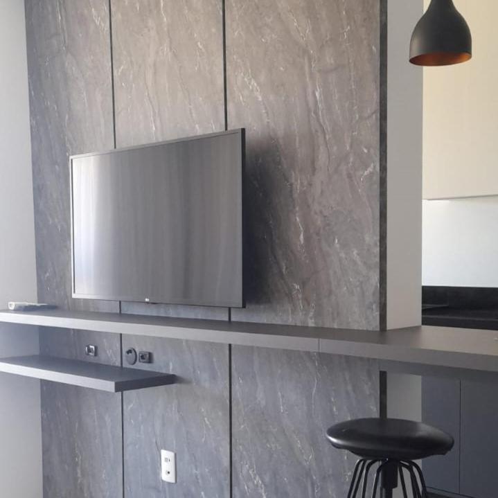 Apartment Em *
